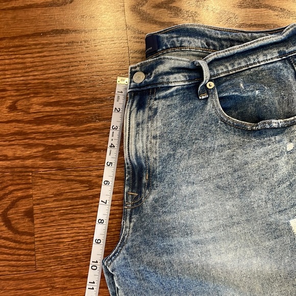 GAP women’s girlfriend distressed roll ankle denim jeans stretch / size 31 / 12 - Picture 12 of 13